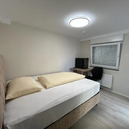 Rheinischer Hof 3* Leverkusen